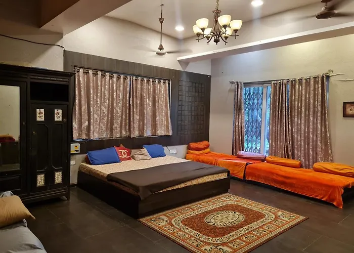 Luxurious Vintage Villa Lonavala